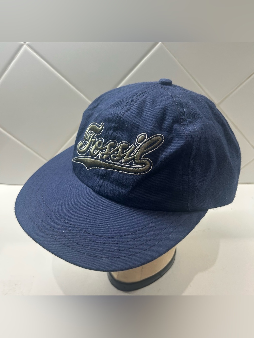 Vintage 90s Fossil Embroidered SnapBack Hat Cap OSFA